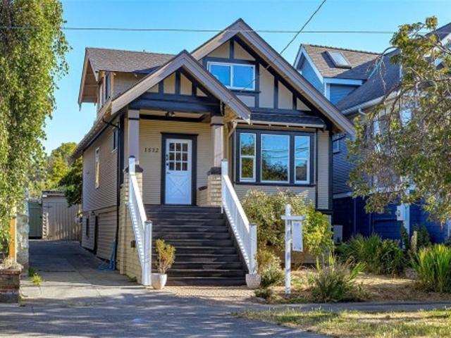 1512 Brooke St, Victoria, BC, V8S 1M5 house for sale | Listing ID 1049 | Royal LePage