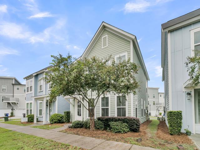 1512 Cuyler Lane