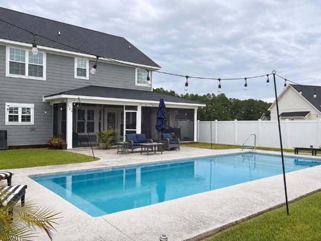 1512 Plantation Circle