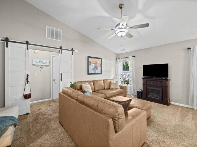 1512 Wolfson Way