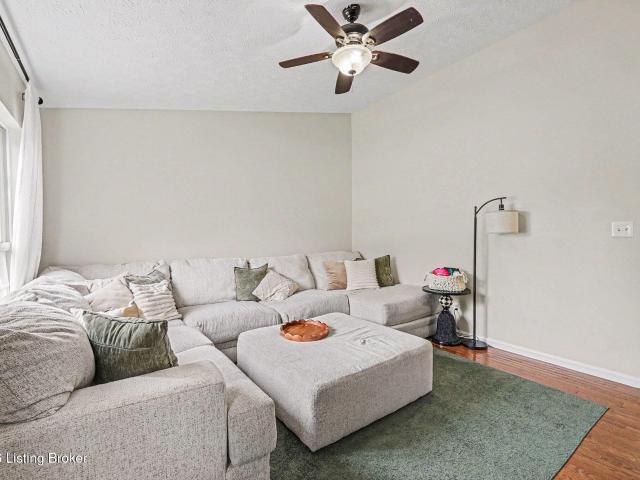 1513 Daverman Dr