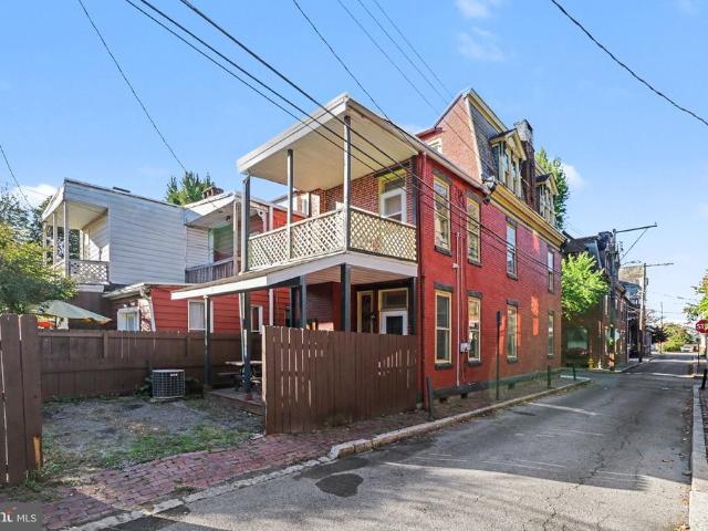 1513 Penn Street