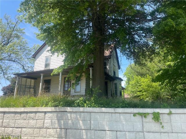 151 3rd Street NW