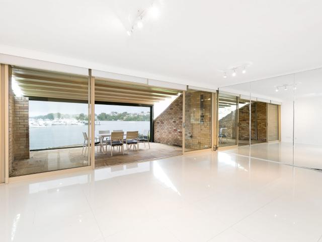 15/1 Koorooma Place, Sylvania