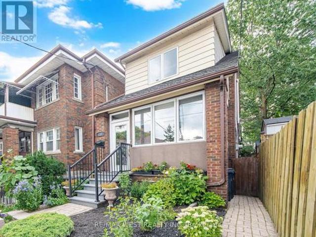 151 Jane Street, Toronto, ON, M6S 3Y8 house for sale | Listing ID W13773 | Royal LePage