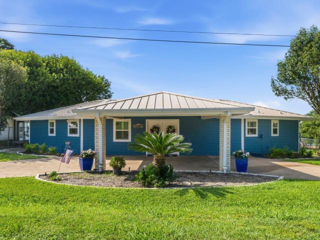 151 Lakeview Drive