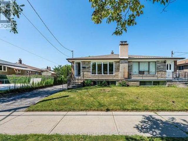 151 Lanyard Road, Toronto, ON, M9M 1Z3 house for sale | Listing ID W13867 | Royal LePage