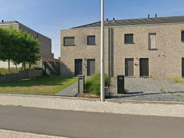 151 m2 apartment for rent in Deinze