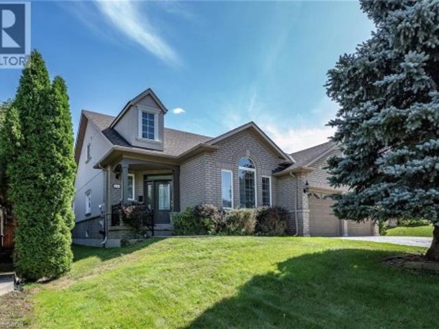 151 Moore Crescent, Hamilton, ON, L9G 4Z9 house for sale | Listing ID 40862 | Royal LePage