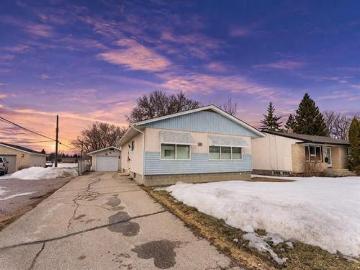 Fairford, Division No 19 - Garden, Office room