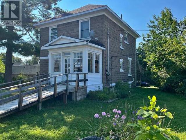 151 Royal Street, Gravenhurst. Muskoka S, ON, P1P 1H5 house for sale | Listing ID X13665 | Royal LePage