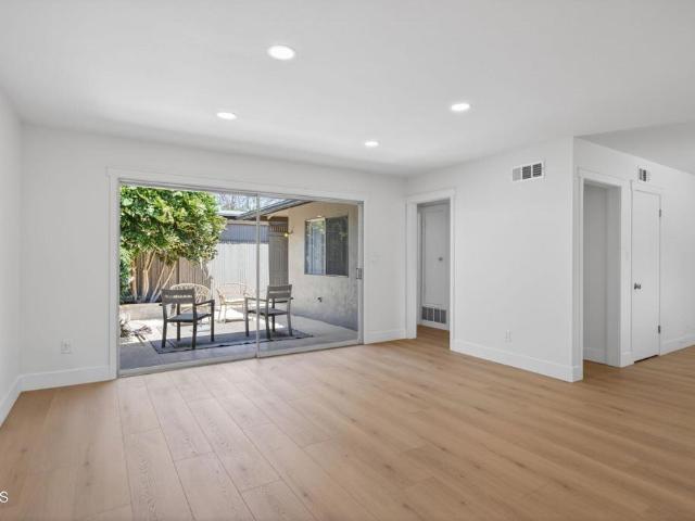 151 W Bay Boulevard