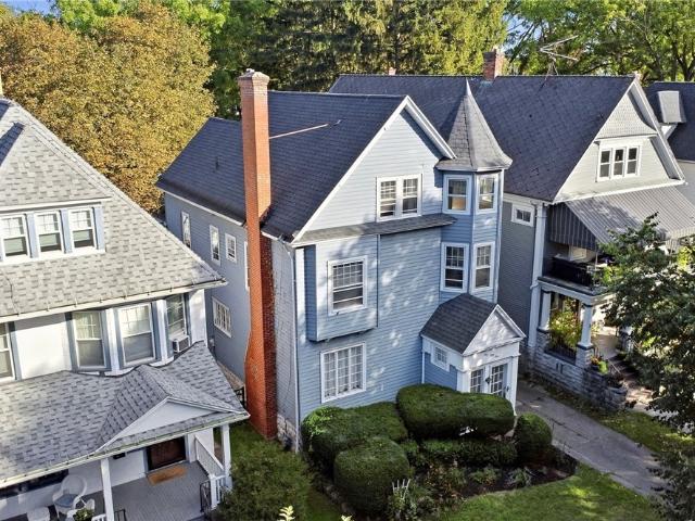 151 Woodward Avenue