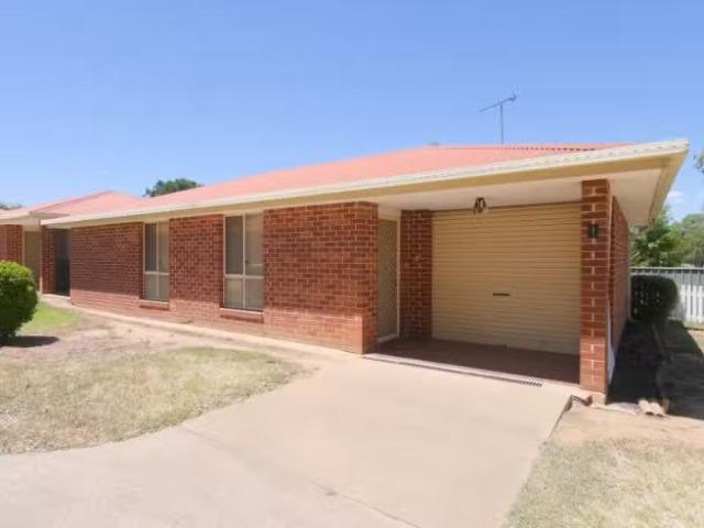 1/51 Wellington Street, COWRA House for rent Listed by Casey.