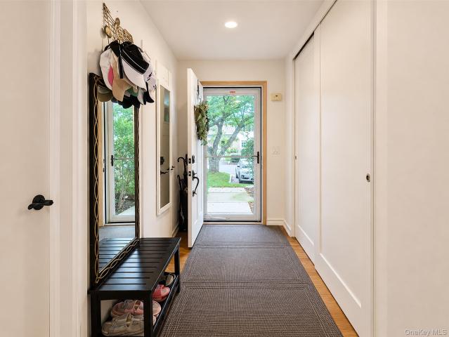 151 The Knoll