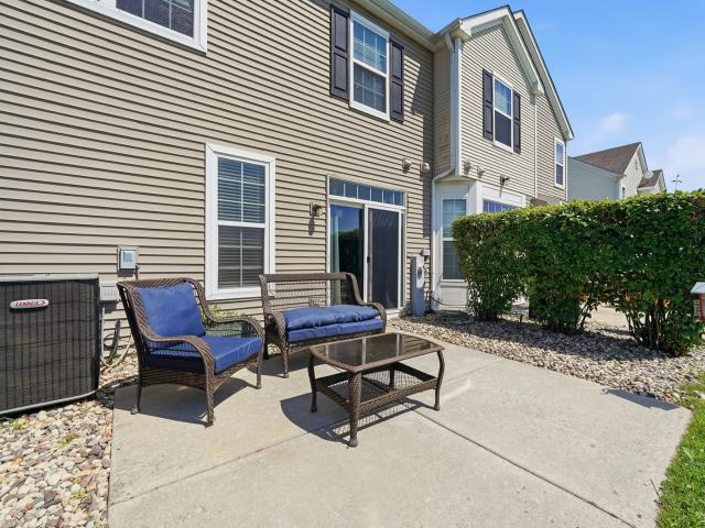 15242 KENMARE Circle