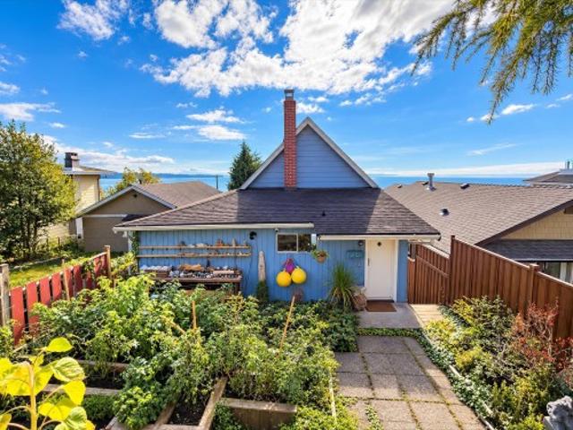 15249 Victoria Avenue, White Rock, BC, V4B 1G7 house for sale | Listing ID R3175 | Royal LePage