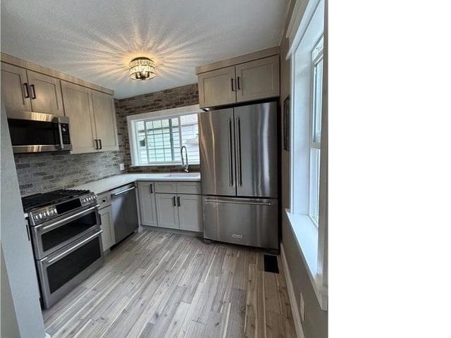 1524 Main Street
