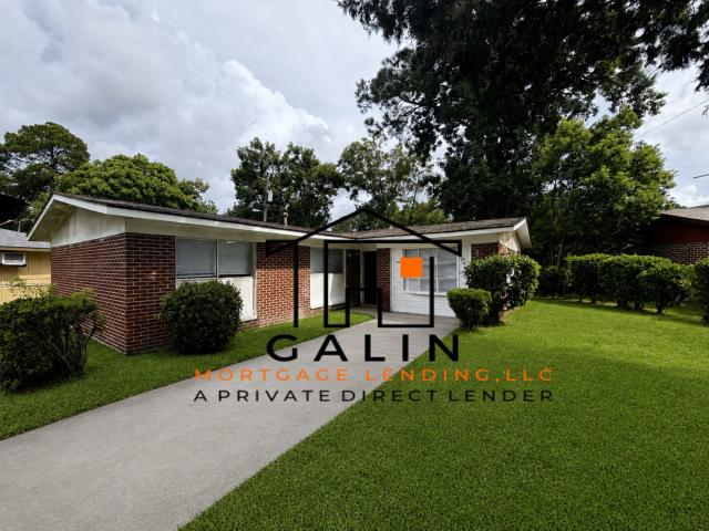 1524 Cathy St, 4 beds, 2 full baths
