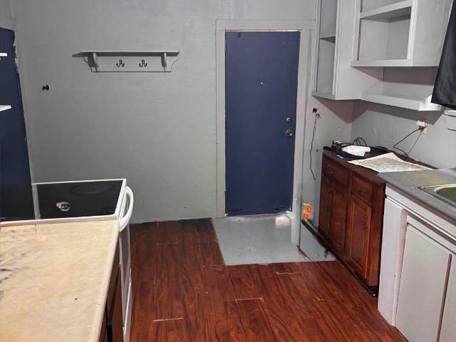 1524 Concert Street