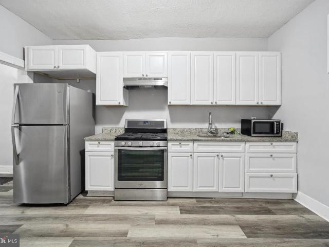 1524 E 28th Street E, Baltimore, US, MD