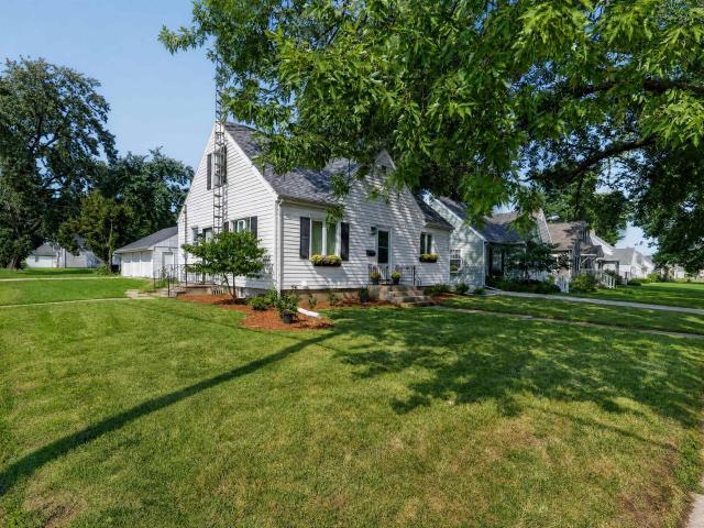 1524 Greenview Avenue