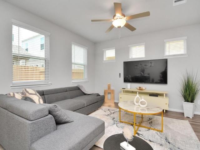 1524 Parkland Oak Drive