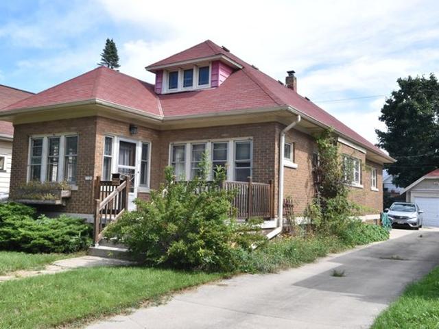 1524 S 54th St, West Milwaukee, WI 53214