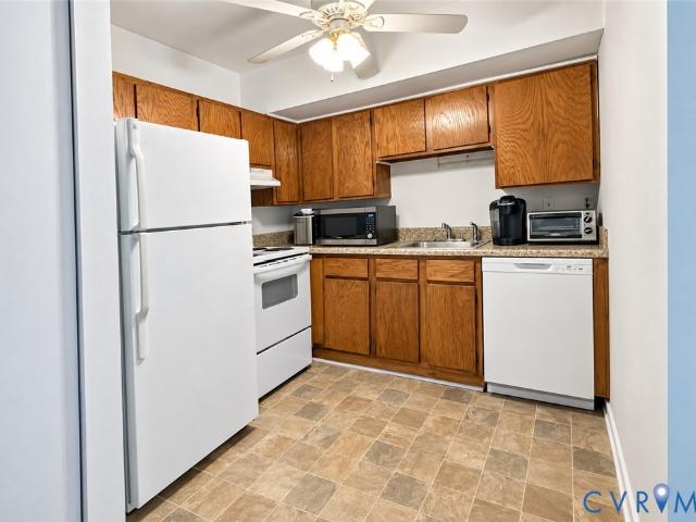 15253 Broadwater Circle
