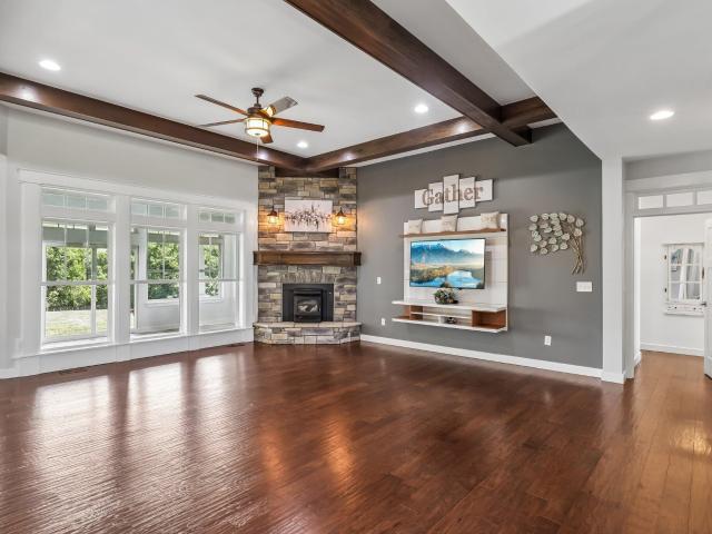 1525 Grapevine Ridge