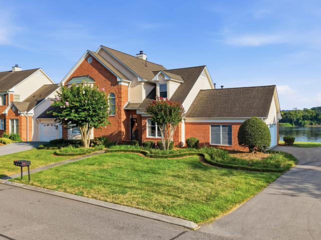 1525 Heritage Landing Drive