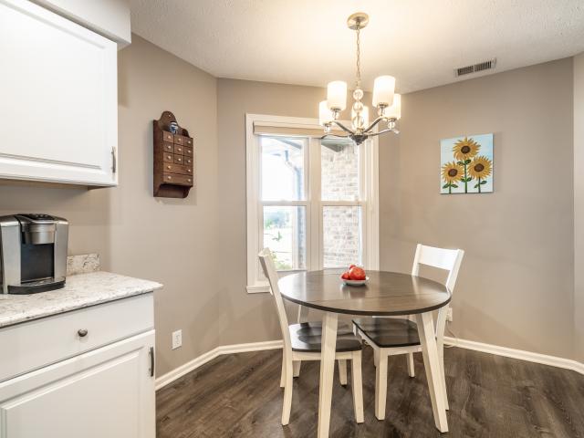 1525 Quail Glen