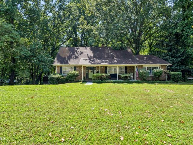 1525 Robin Hood Lane