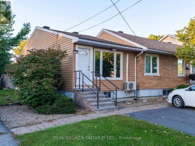 1525 Rosebella Avenue #A Ottawa, ON K1T1E7
