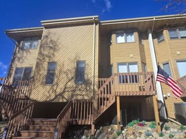 1526 Cimarron Dr, Bismarck, ND 58503