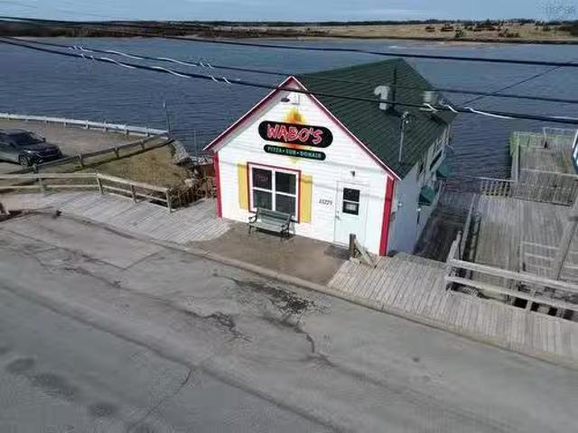 15279 Cabot Trail, Chéticamp, NS, B0E 1H0 commercial for sal.