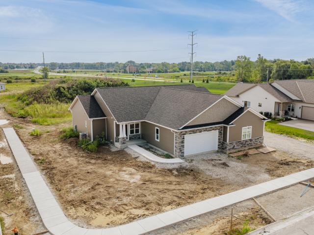 1527 N Stewart Rd