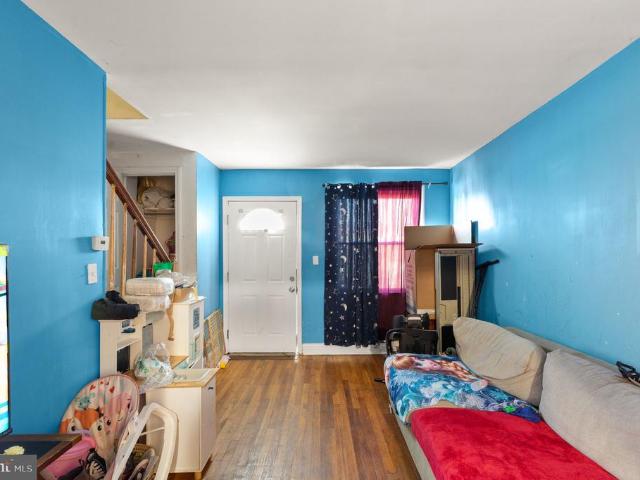 1527 Elrino Street