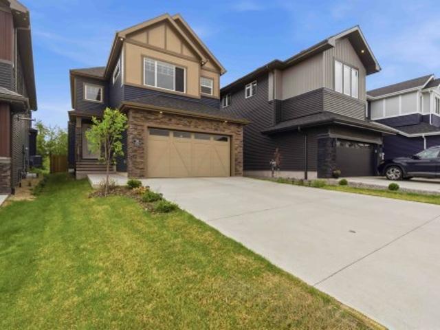 1527 Esaiw Place Nw, Edmonton, AB, T6M 0E5 house for sale | Listing ID E4505 | Royal LePage
