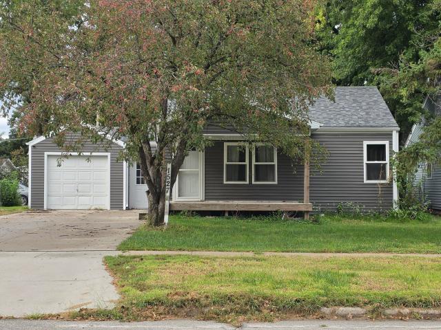 1527 First Street