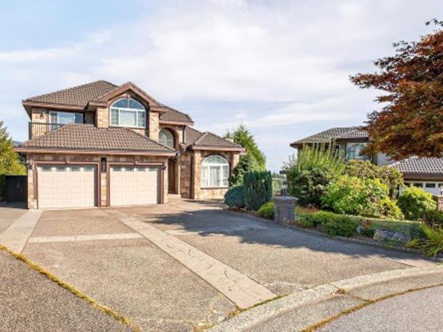 1527 Greenstone Court, Coquitlam, BC, V3E 2W2 house for sale | Listing ID R3050 | Royal LePage