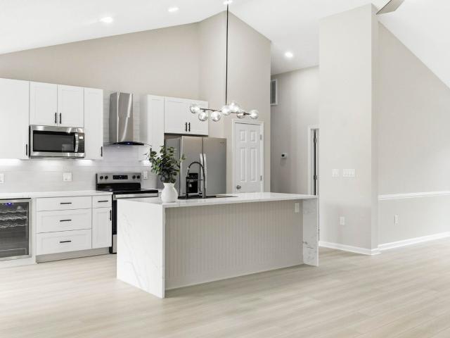 1527 Hallborough Dr