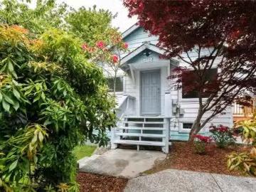 1527 Peninsula Rd, Ucluelet, BC, V0R 3A0 house for sale Lis.