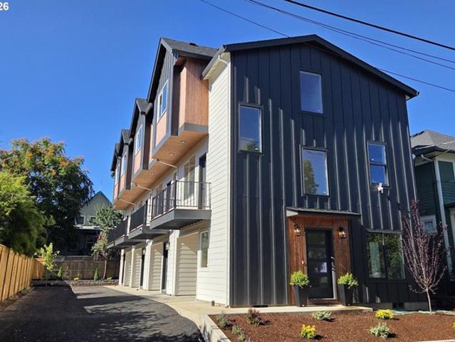1527 SE Tenino St, Portland, OR 97202