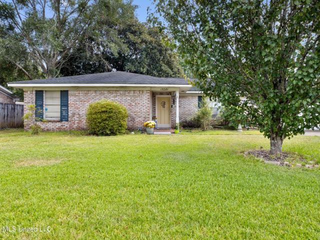 15281 Parkwood Drive