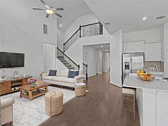 1528 Aspinwall Cv