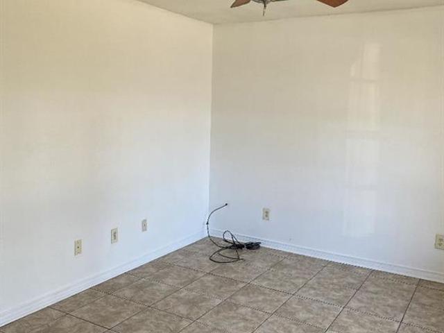 1528 1 Live Oak Street