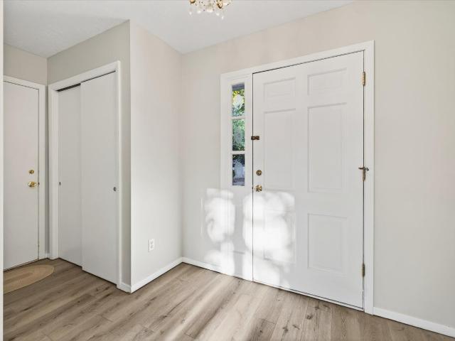 1529 E Dunstan Drive