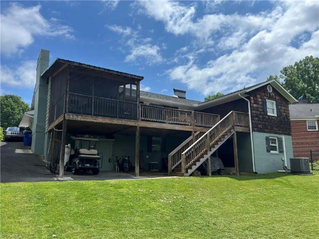 1529 Five Oaks Trail
