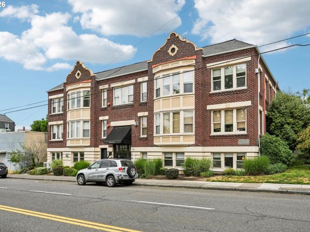 1529 se hawthorne blvd # 1